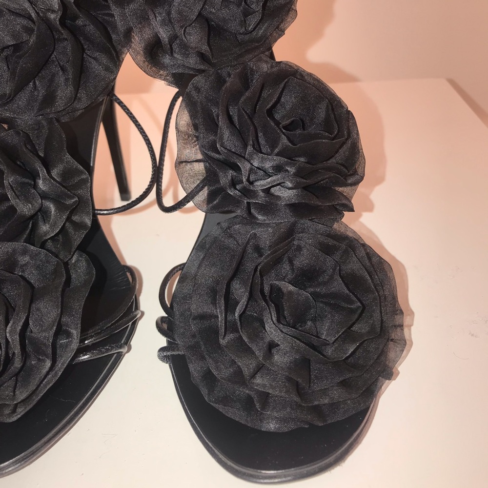 GIUSEPPE ZANOTTI T-STRAP SANDALS WITH FLOWERS - Picture 3 of 6
